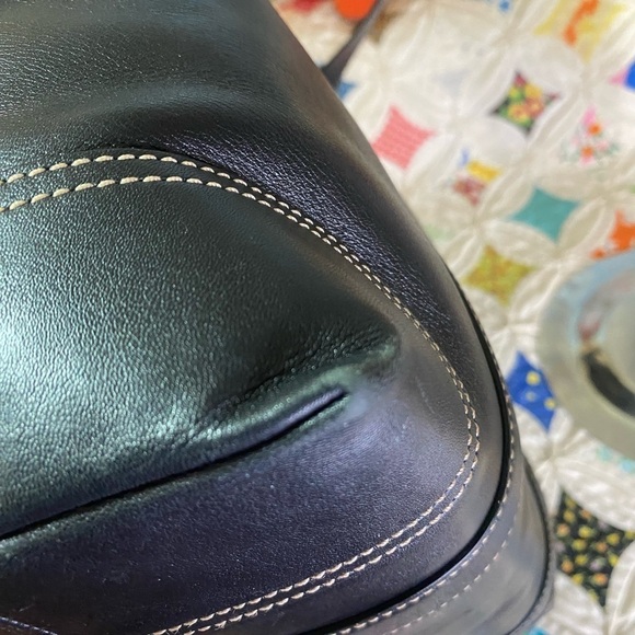 Coach Hampton Legacy 6491 black roomy leather 1 compartment adjustable straps - Picture 6 of 15